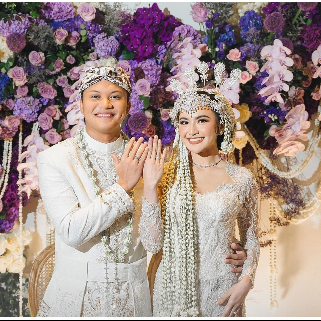 Potret Mahalini di ultah Rizky Febian bikin salfok, badan kembali langsing selepas 10 hari melahirkan