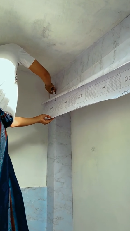 Dapur jadul dimakeover jadi estetik cuma pakai wallpaper, intip 11 potret sebelum dan sesudahnya