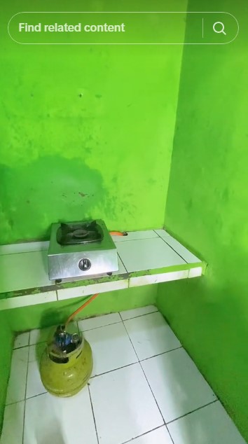 Makeover dapur kontrakan ijo ngejreng di bawah Rp100 ribu, 9 potret hasilnya estetik bikin betah masak
