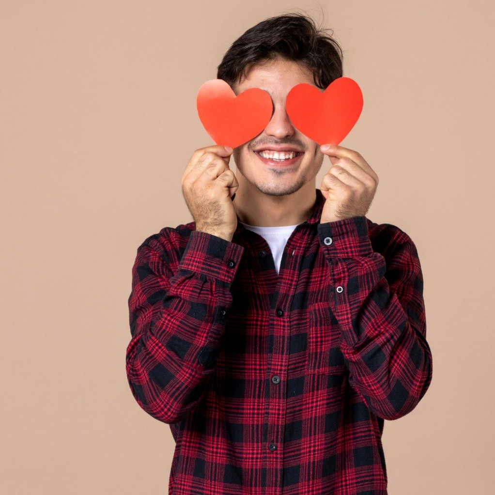 50 Pantun Minang lucu romantis, gombalan unik bikin pasangan makin lengket