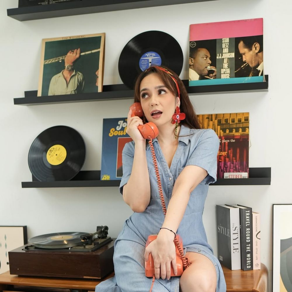 Putri Anne beberkan alasannya kenapa lepas hijab, singgung nama Arya Saloka