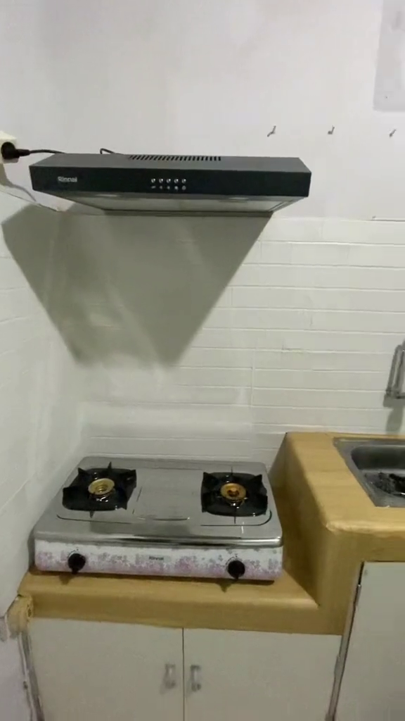 Makeover dapur emak yang buluk, 9 potret ini buktikan perubahan sederhana bisa jadi estetik