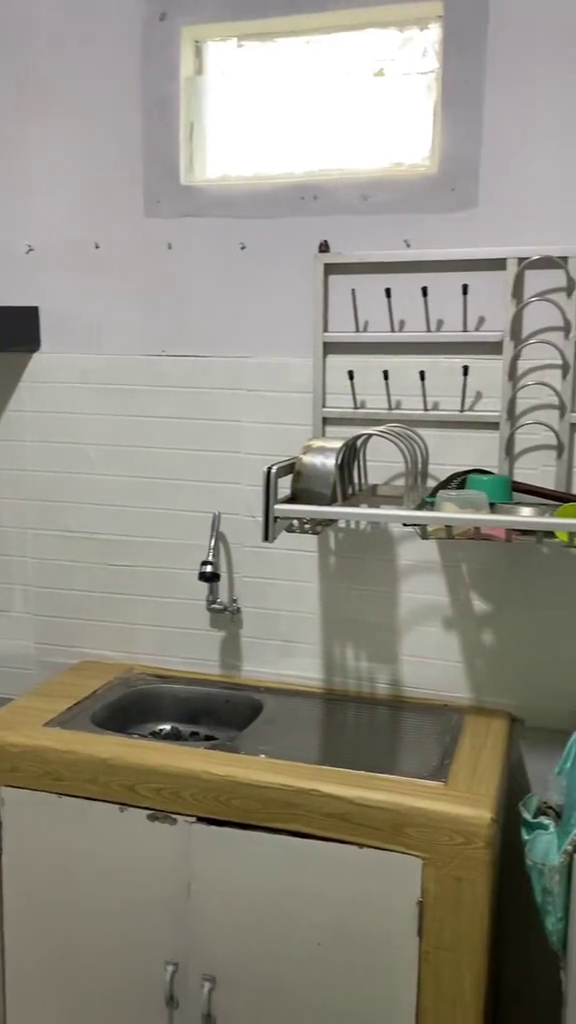 Makeover dapur emak yang buluk, 9 potret ini buktikan perubahan sederhana bisa jadi estetik