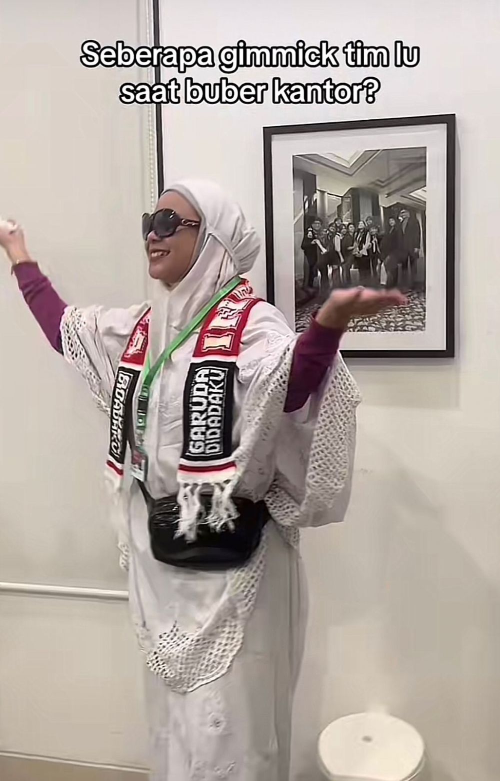 11 Potret lucu kostum buka bersama Ramadan ini antimainstream, ada yang cosplay sajadah