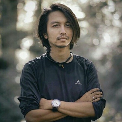 50 Kata-kata motivasi bijak Fiersa Besari tentang cinta, kehidupan, dan perjuangan, menggetarkan hati