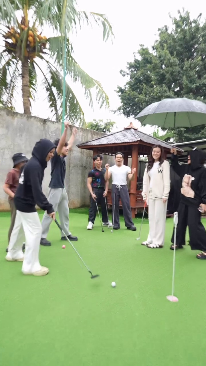 9 Momen Aaliyah Massaid kumpul bareng keluarga Halilintar, interaksi dengan ayah mertua jadi sorotan