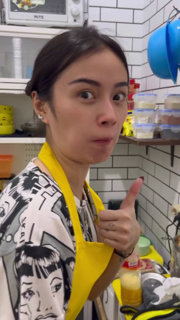 Pilih menetap di Bali, 9 potret dapur sederhana Dara The Virgin ini tak ada perabotan mewah