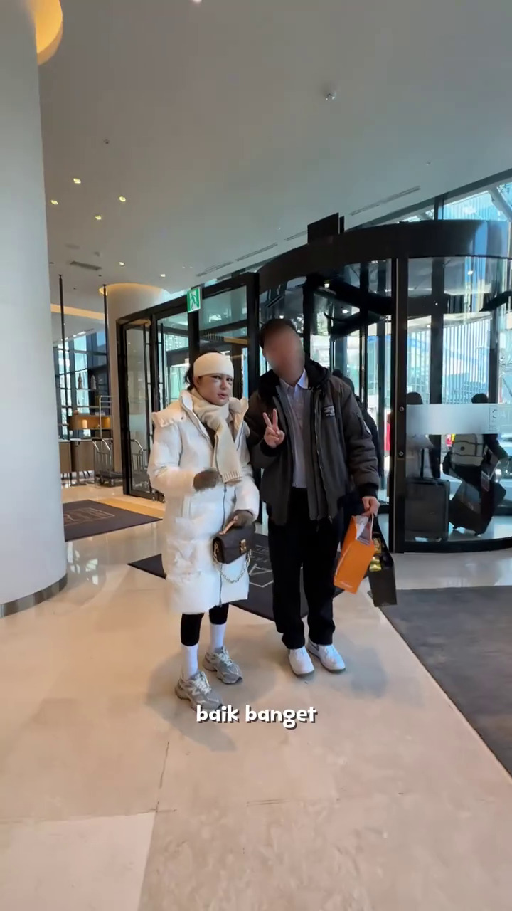 9 Potret Dilan jalani operasi plastik usai diselingkuhi suami, warganet ungkap kekecewaan