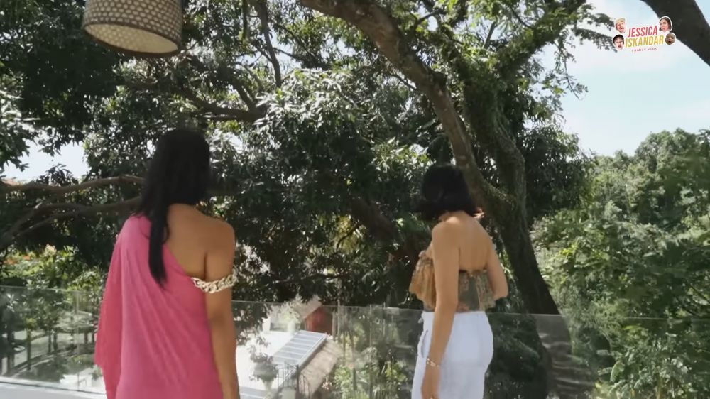 Rumah dijual karena suami sering kecelakaan, ini 13 potret hunian mewah Indah Kalalo ditaksir Rp52 M