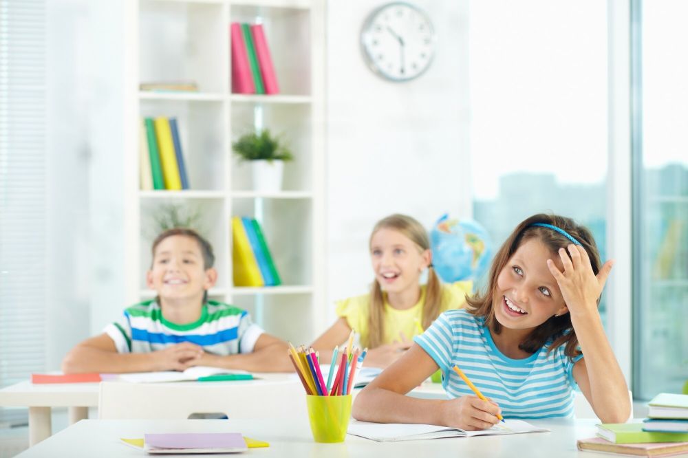 50 Pantun lucu anak-anak sekolah, gokil dan mudah dihafal