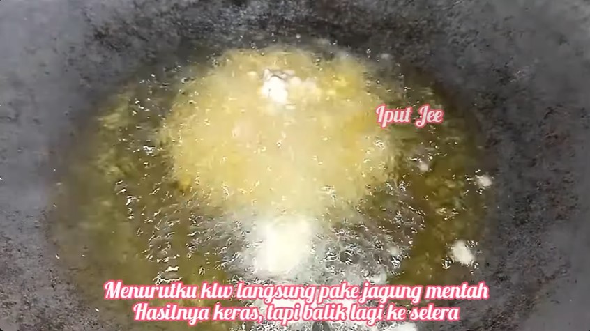 Trik bikin bakwan jagung renyah dan tahan lama andalkan 2 bahan dapur, tak perlu tepung terigu