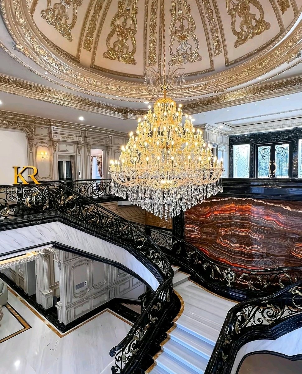 Saaih Halilintar pamer beli rumah Rp120 M di usia 22, interiornya bak kerajaan bikin netizen melongo