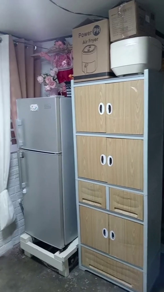 Dari luar seperti rumah kosong tak terawat, 9 potret dalam hunian sederhana ini estetik rapi pol