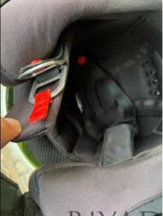 Trik bersihkan helm dekil dan bau apek tanpa dicuci, pakai tambahan 1 bahan dapur jadi kembali wangi