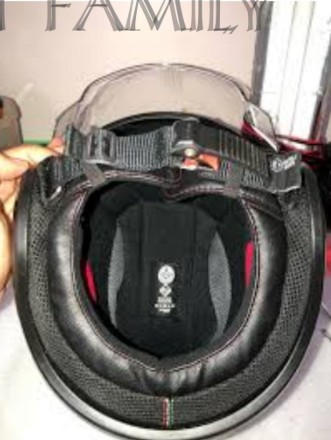 Trik bersihkan helm dekil dan bau apek tanpa dicuci, pakai tambahan 1 bahan dapur jadi kembali wangi