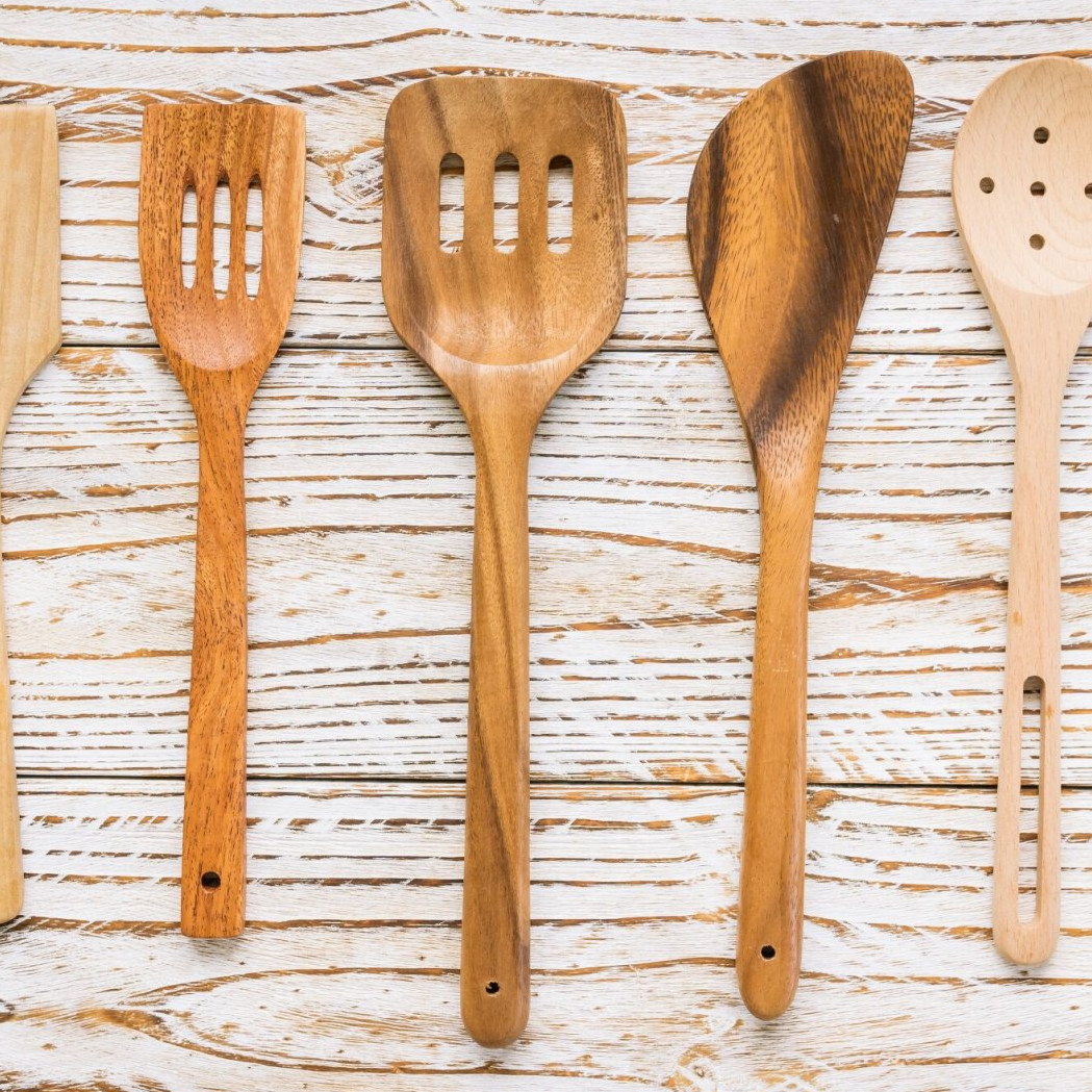 Jarang diketahui, ternyata sendok kayu bisa cegah air mendidih tumpah, ini alasannya