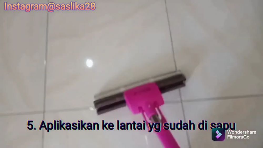 Trik simpel bersihkan cipratan minyak di lantai ini ampuh cuma pakai 2 bahan sederhana