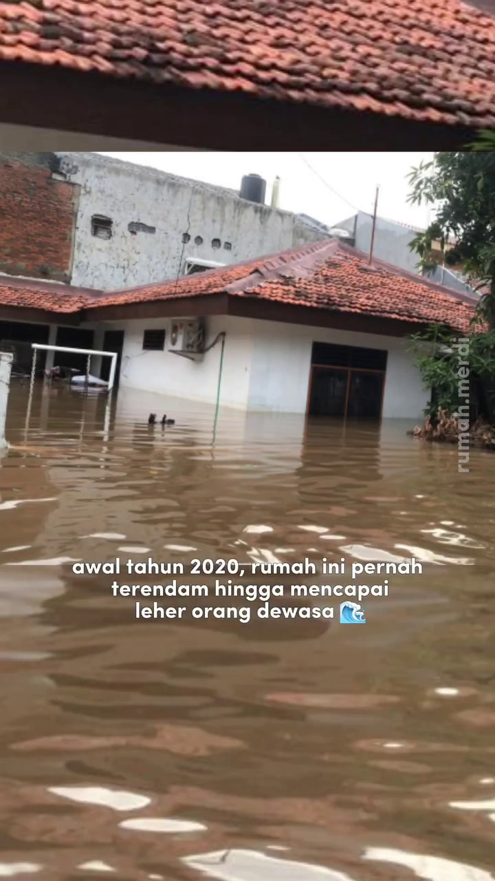 Tak masalah tinggal di area rawan banjir, 9 potret rumahnya usai renovasi jadi antibanjir bikin kagum