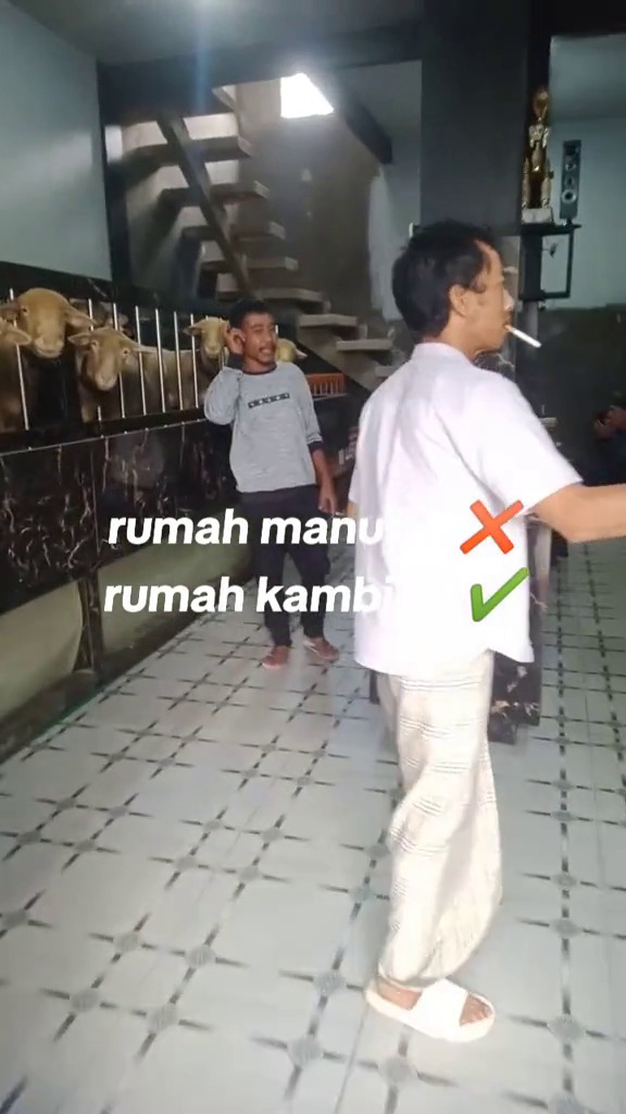 Didesain khusus untuk ternak, 9 potret rumah mewah dua lantai ini bikin warganet iri