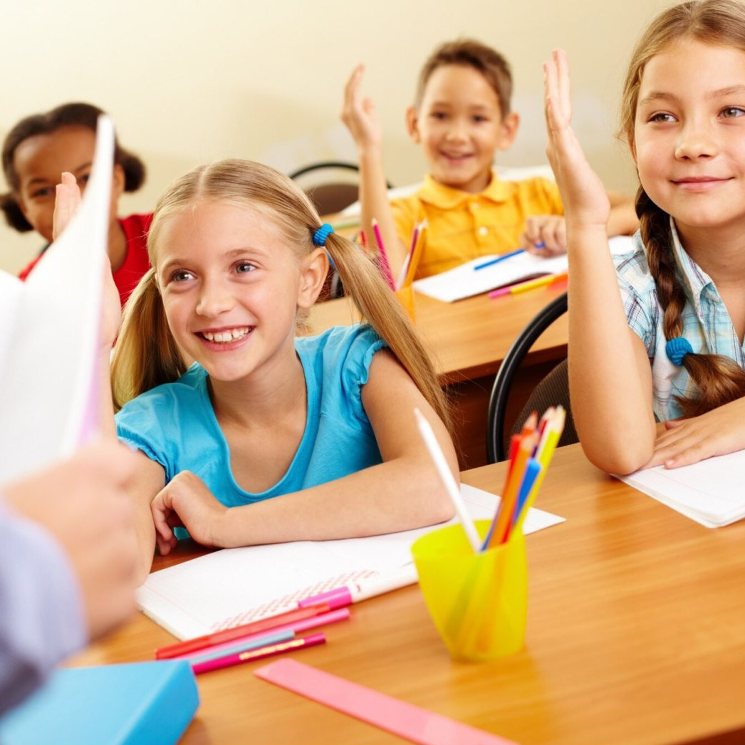 50 Pantun teka-teki anak sekolah, seru, lucu, dan bikin penasaran