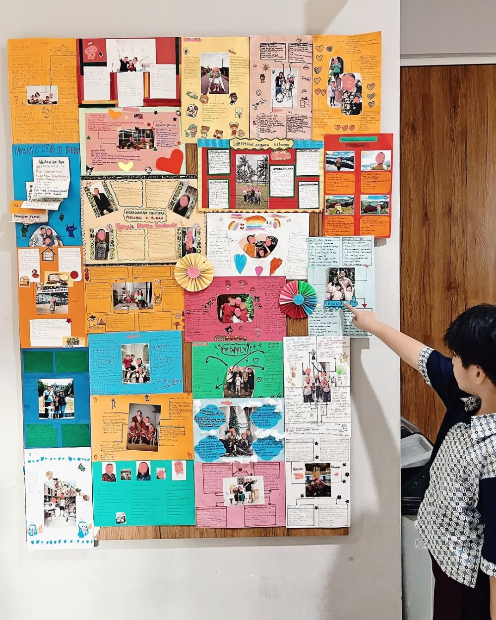 Anak Putri Titian tulis curhatan untuk tugas sekolahnya, bongkar sifat asli sang ibu saat di rumah