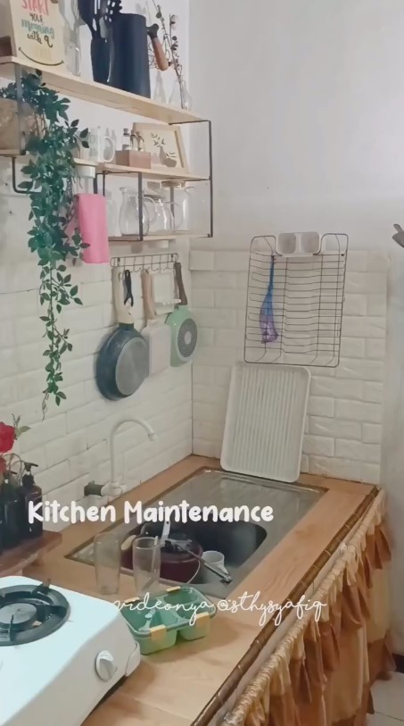 Elegan meski tanpa kitchen set, 10 potret dapur Japandi ini visualnya yang estetik bikin betah