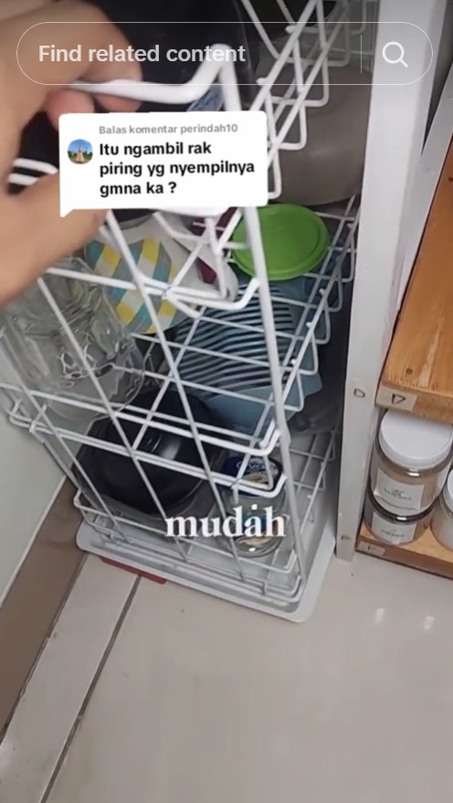 Awalnya berantakan bak gudang, 9 potret dapur kos satu petak usai makeover ini visualnya bikin mupeng