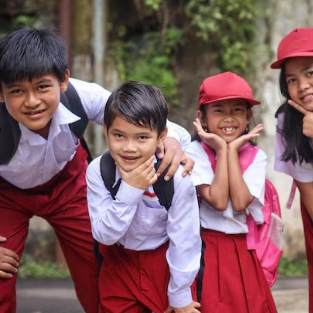 50 Pantun jenaka anak SD kelas 4, kocak dan bikin ketawa terus