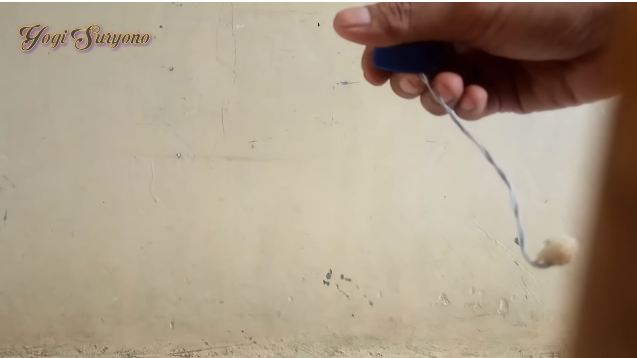 Trik simpel bikin perangkap lalat di meja makan hanya dengan 1 sampah dapur