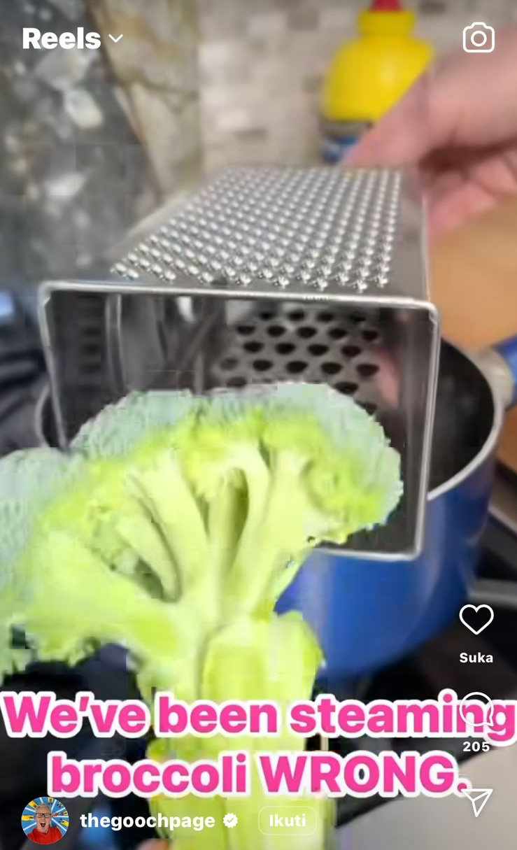 Aksi warganet tunjukkan fungsi lain parutan untuk memasak, ide cemerlang saat tak ada saringan kukusan