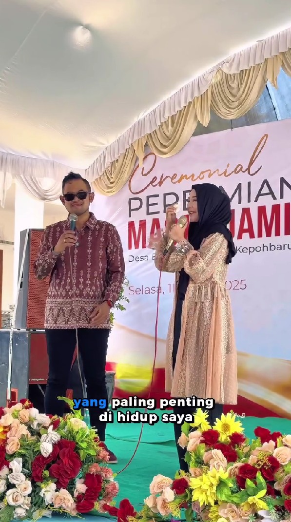 Terharunya Shandy Purnamasari istri Juragan99 beri kado masjid untuk ibunya, ini 9 momen peresmiannya