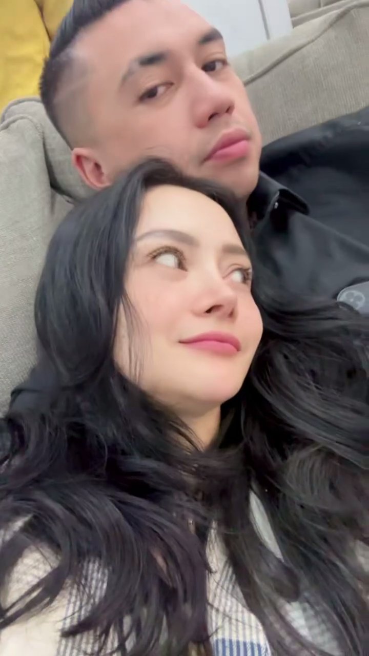 9 Potret Kevin Wazeng pacar baru Mawar AFI yang berprofesi perawat di USA, rela bikin tato untuk pacar