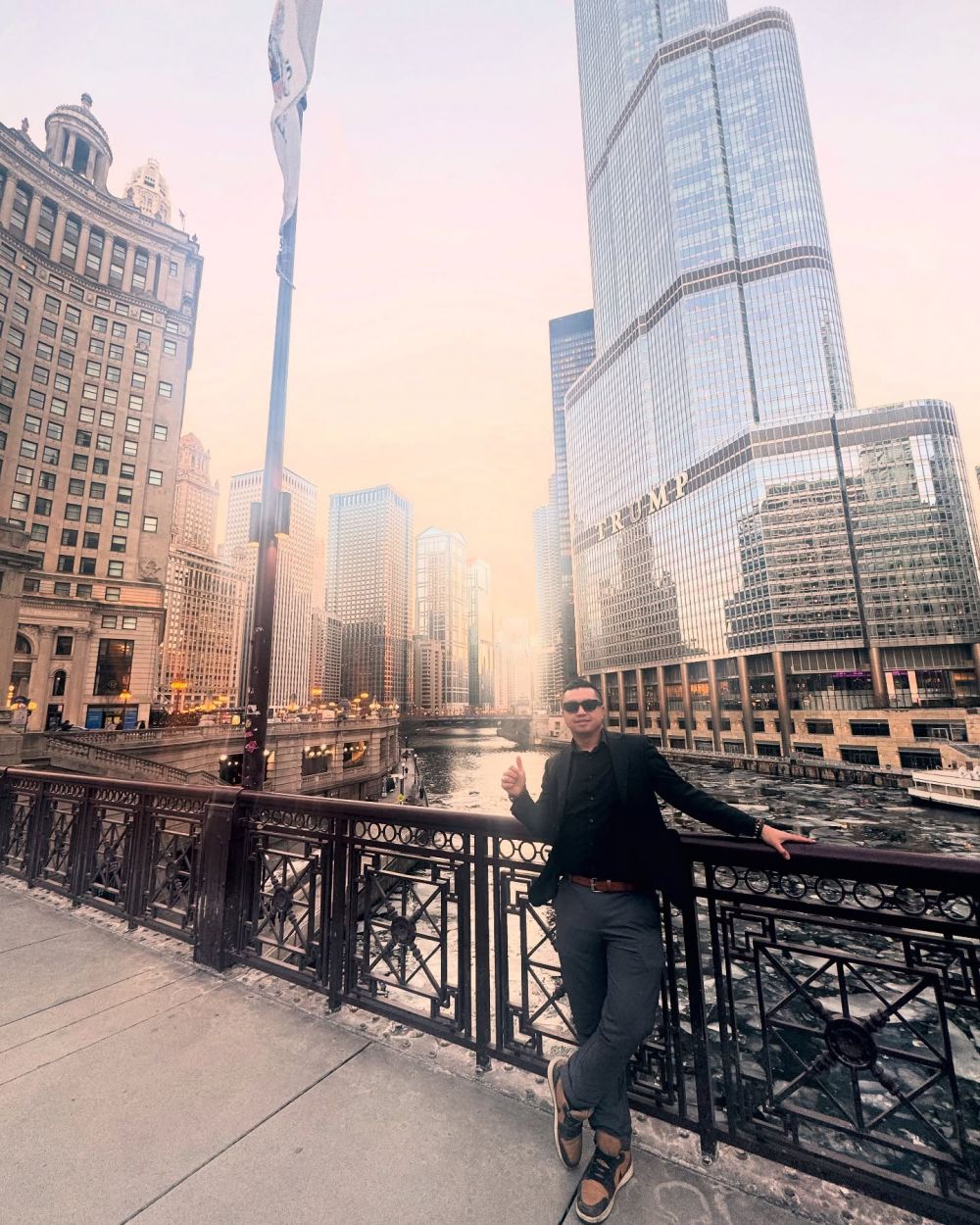 9 Potret Kevin Wazeng pacar baru Mawar AFI yang berprofesi perawat di USA, rela bikin tato untuk pacar