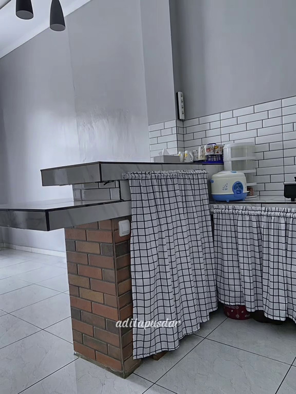 Budget pas-pasan, 9 potret rumah subsidi sempit direnovasi jadi bertingkat ini hasilnya bikin plong