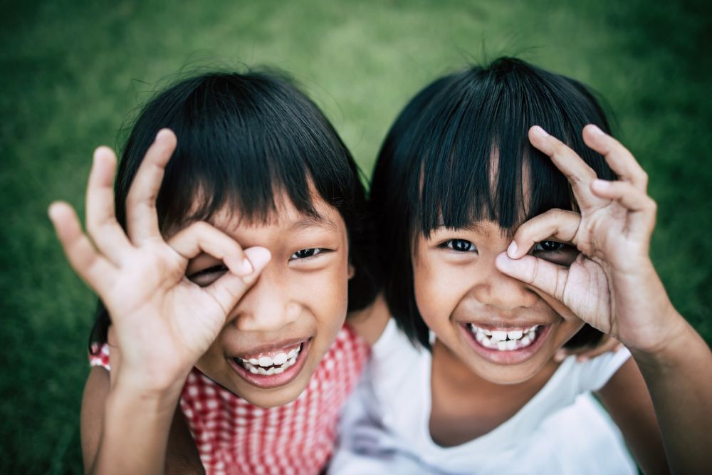 30 Pantun jenaka anak-anak berbagai tema, lucu, seru, dan menghibur