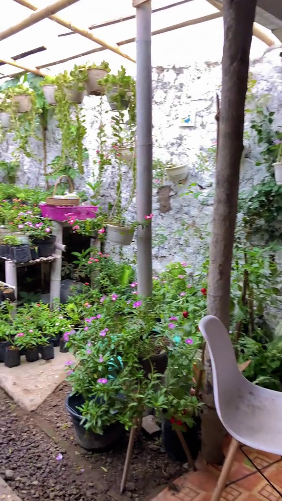 Dari luar tampak rumah jadul tapi dalamnya ada hidden gems, intip 9 potretnya yang memanjakan mata