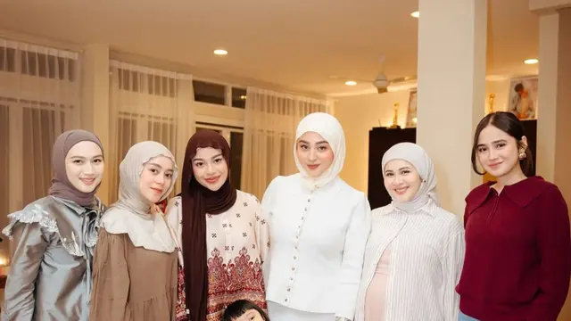 Meriah penuh tawa, intip 7 momen seru bukber geng artis Mamayu yang seru abis