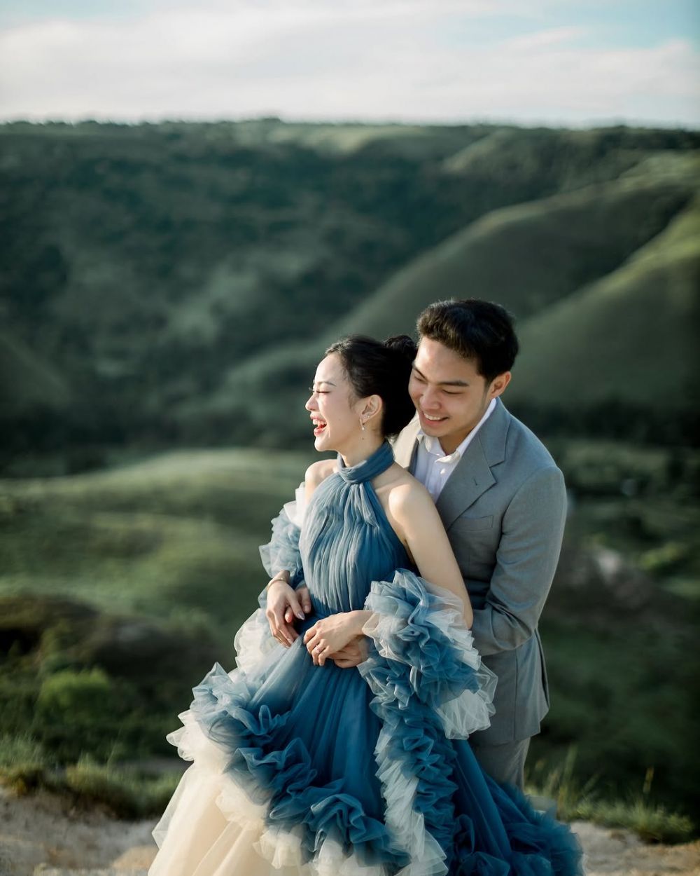 Segera menikah dengan cinta pertama, 9 potret prewedding Jessica Jane ini calon suaminya bikin salfok