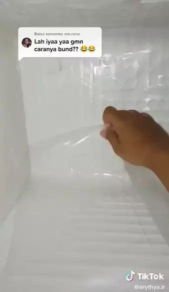 Trik bersihkan bunga es di freezer tak sampai 5 menit tanpa dicairkan dulu, pakai 1 alat sederhana