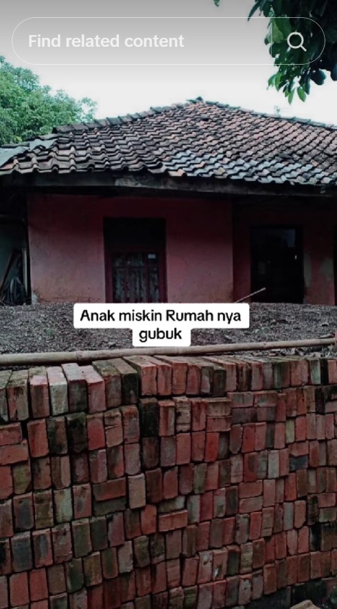 Dihina miskin rumah reyot, wanita ini pamer hunian bak istana di kampung hasil ngonten, 11 potretnya