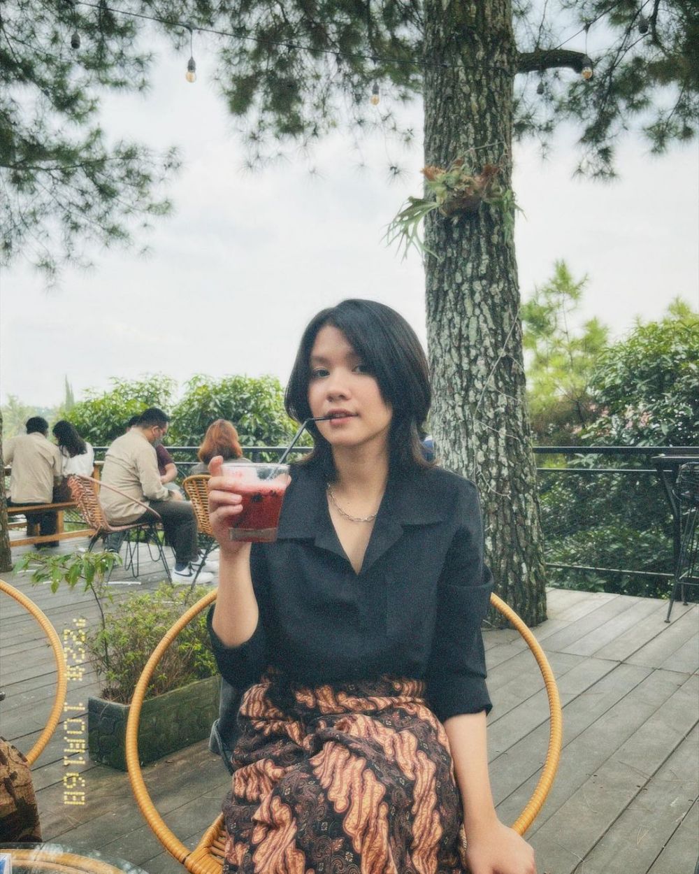 Eneng anak kandung Kang Mus di Preman Pensiun kini beranjak dewasa, begini 9 potretnya yang manglingi