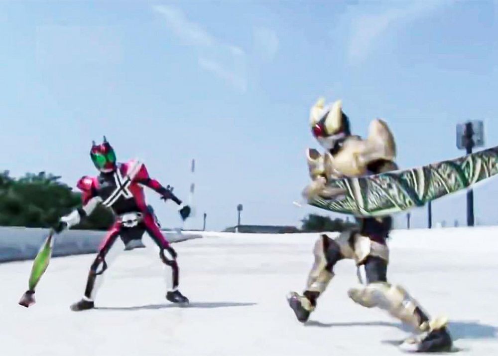  11 Momen lucu ini cuma ada waktu Ramadhan, kenapa sih harus pakai sarung?