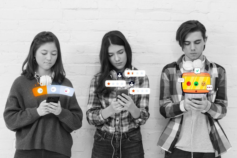 50 Kata-kata simple keren buat status, dijamin makin hits