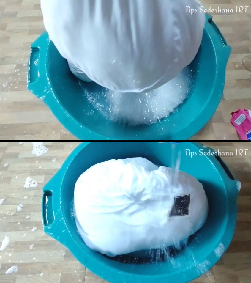 Tanpa citrun, begini cara efektif cuci bantal dekil dan berjamur dengan tambahan 1 bahan dapur