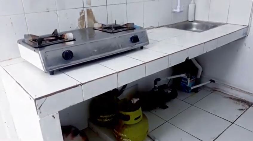 Dapur rumah subsidi tipe 24 di-makeover jadi apik bukti sederhana tetap bikin nyaman, ini 9 potretnya