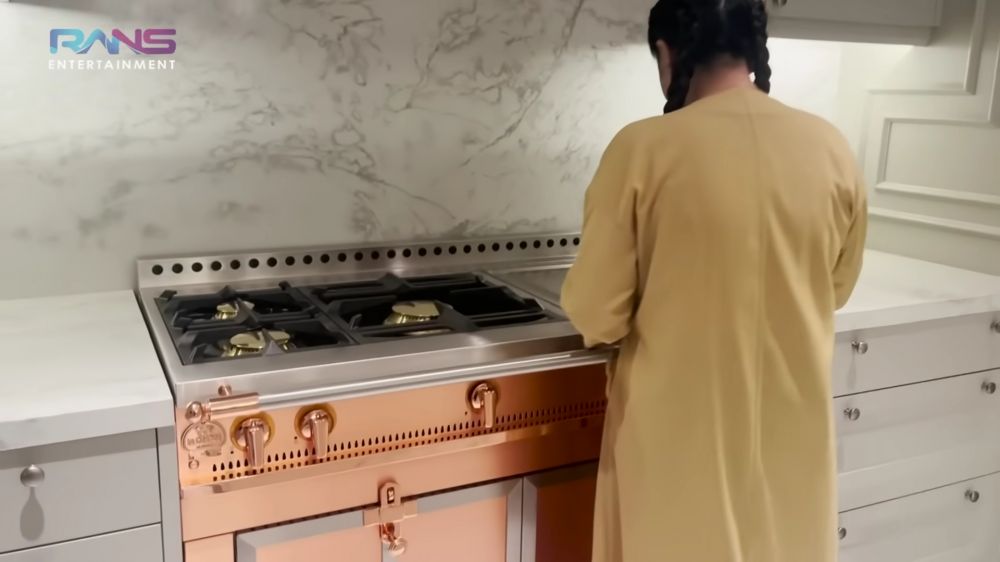 Harga kompornya ditaksir Rp 1 miliar, begini 7 penampakan dapur baru Nagita Slavina