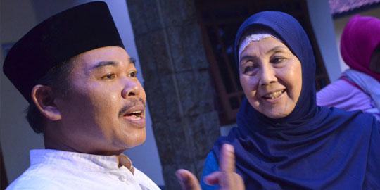 Jadi pasangan ibu dan anak ikonik, intip 9 momen kenangan Mat Solar dan Nani Wijaya dari masa ke masa