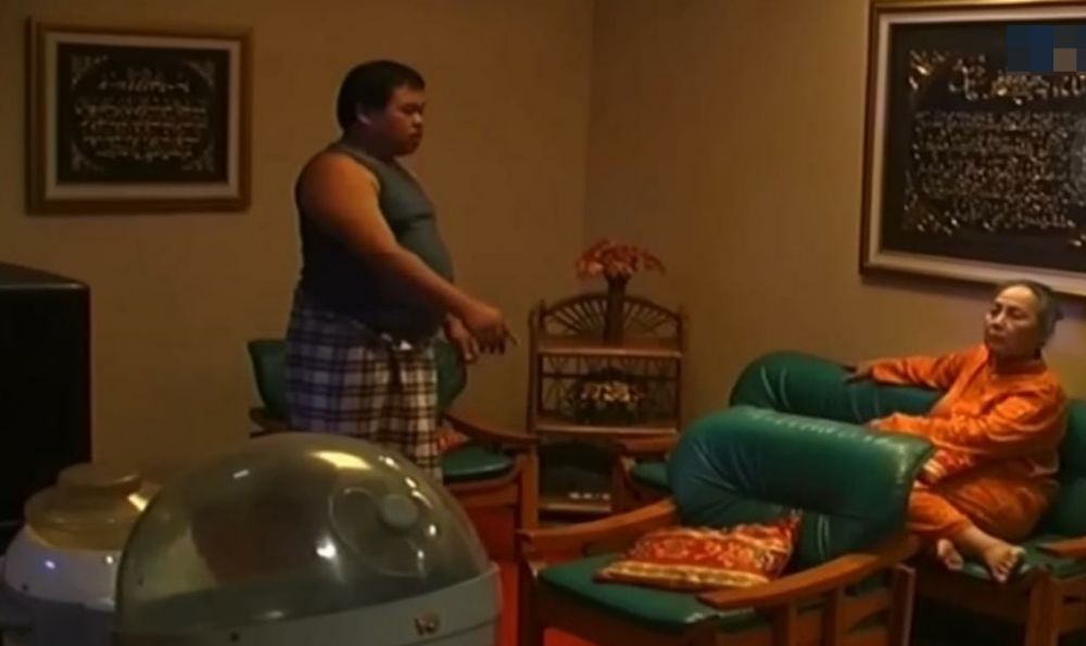 Jadi pasangan ibu dan anak ikonik, intip 9 momen kenangan Mat Solar dan Nani Wijaya dari masa ke masa