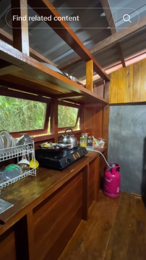 Definisi suami idaman, pria ini makeover dapur kayu istri, 9 potret hasilnya jadi tampak mewah