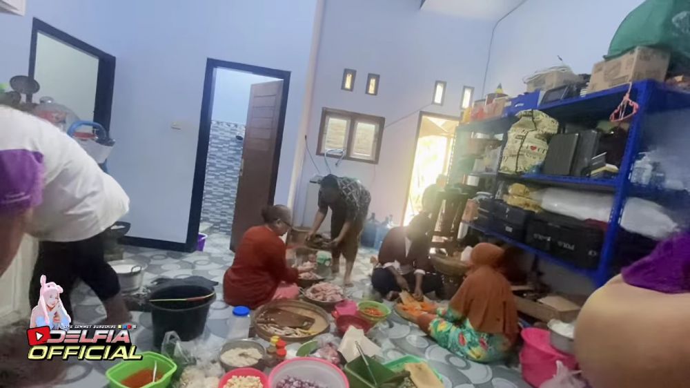 Bisa bangun rumah meski kini jarang manggung, intip 9 potret dapur di rumah Farel Prayoga